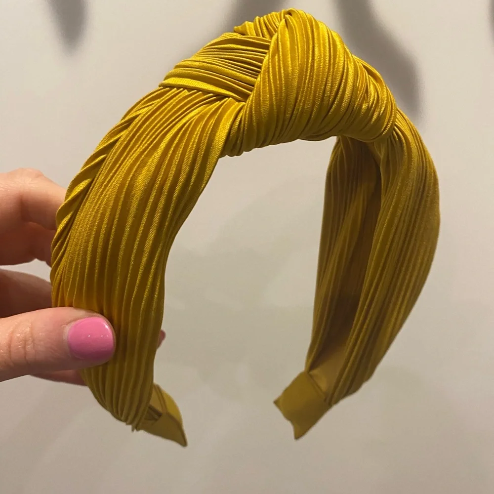 Bundle of 5 Women Knot Headbands - EUC - Leopard, Plaid, Blk, Pink, Yellow - Picture 5 of 8